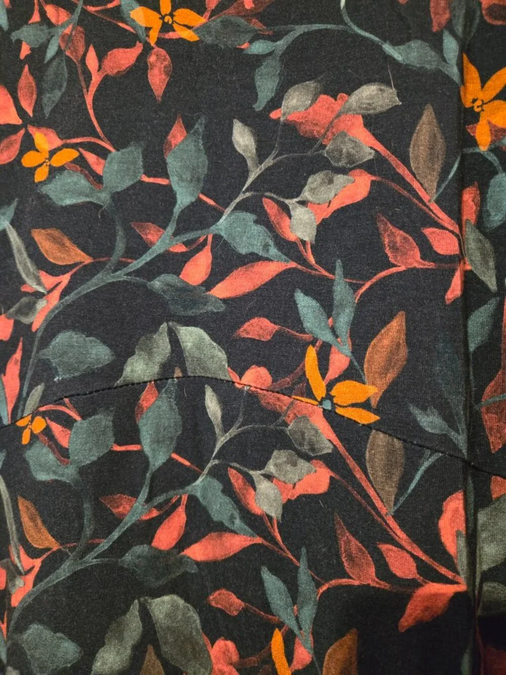 Two size XL Salaam tops, colorful floral patterns, 3/4 sleeves - Picture 4 of 4